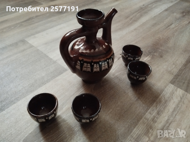 Керамичен сервиз за вино или ракия , снимка 1 - Антикварни и старинни предмети - 44695783
