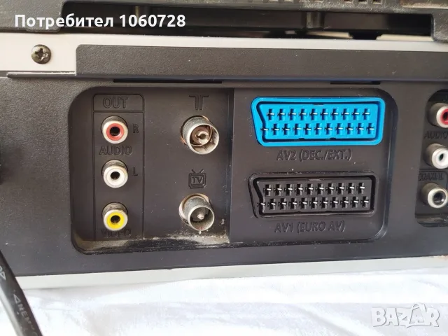 Видео VHS/DVD Samsung и VHS Sharp, снимка 4 - Плейъри, домашно кино, прожектори - 55790207