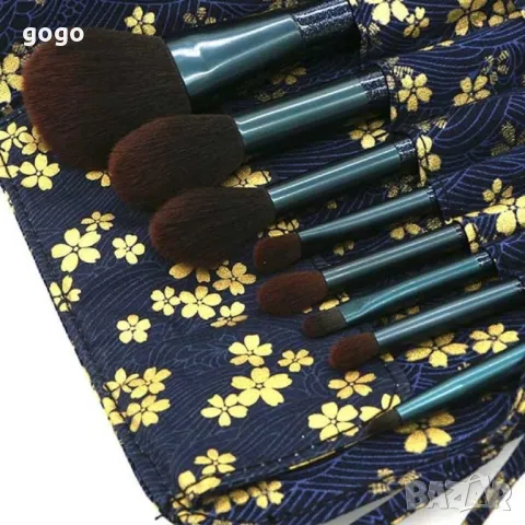 четки за грим 