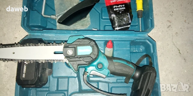 Акумулаторна резачка Макита Makita, снимка 2 - Градинска техника - 53205827