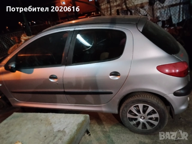 Пежо 206 HD  2 двигател 