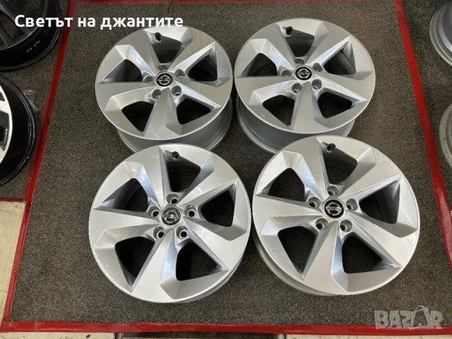 Джанти 17 цола Nissan Qashqai/Juke Original, снимка 4 - Гуми и джанти - 45903100