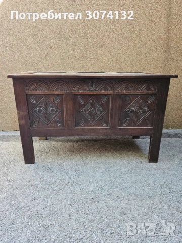 Ракла с дърворезба