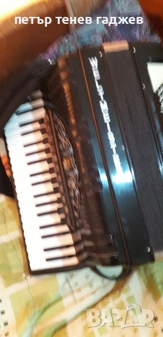 продажба на два акордиона