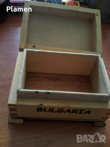 Българска дървена кутия за бижута сувенир 1, снимка 2 - Антикварни и старинни предмети - 36347969