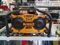 Строително радио DeWALT DC011-GB/QW В отлично техническо и визуално състояние., снимка 1