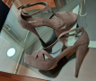 Дамски обувки Zara , снимка 1 - Дамски обувки на ток - 44697283