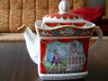 колекционерски порцеланов чайник "Ромео и Жулиета" - Англия, снимка 1 - Антикварни и старинни предмети - 39999494