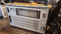 Радио Селена от соца ретро работещо, вкл. На 220 волта с кабел , снимка 3