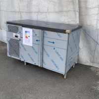 Хладилна маса с две врати НОВА италианска, снимка 2 - Обзавеждане за заведение - 44632521