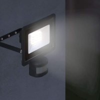 Външен LED рефлектор със сензор за движение, снимка 3 - Лед осветление - 44166462