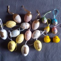 Великденска декорация - мини яйца, трева, цветя, снимка 13 - Декорация за дома - 39984031
