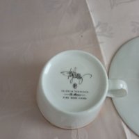Чаша и чинийка за чай -оригинален костен порцелан (Валентин Юдашкин) , снимка 3 - Чаши - 41587019