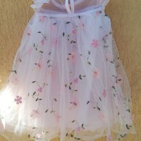  Ефирна детска рокля с бродерия, 3D цветчета и тюл, снимка 7 - Детски рокли и поли - 41981710