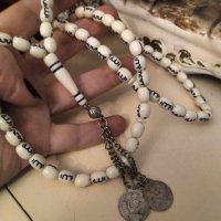  намалена Молитвена броеница изкуствена слонова кост и сребро 60 те год, снимка 1 - Антикварни и старинни предмети - 40157025