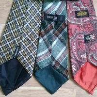 Вратовръзки с орнаменти 12бр, снимка 8 - Други - 41448727