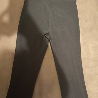Продавам черен flare панталон от Bershka в размер 34(XS), снимка 5 - Панталони - 44450643