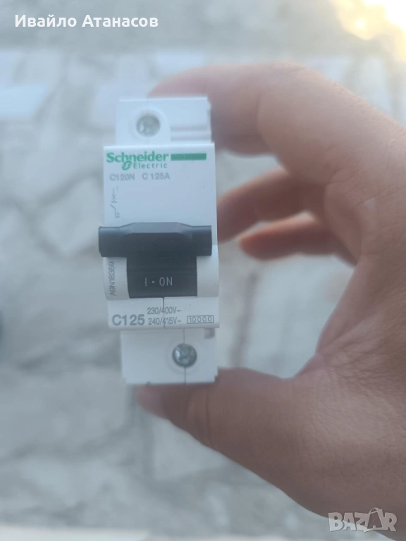 Автоматичен прекъсвач Schneider Acti9 C120N - 1P, 125A, 10kA (Крива C), снимка 1