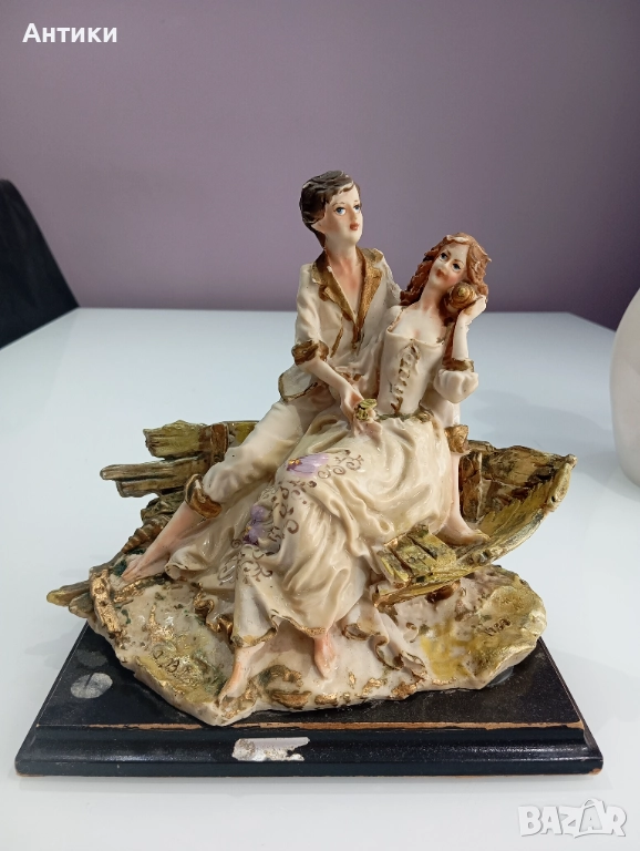 Стара порцеланова фигура Capodimonte колекционерска , снимка 1