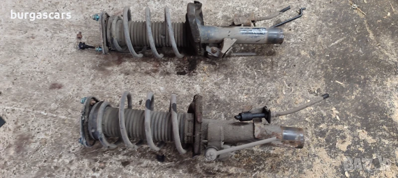 Преден макферсон ляв десен Mazda 3 1.6-105к.с. - 70лв, снимка 1