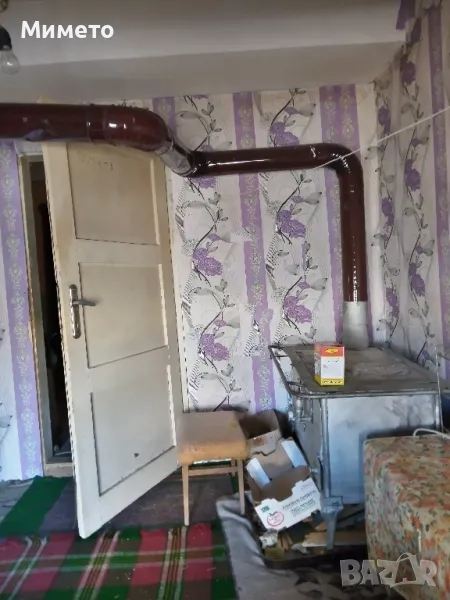 Давам под наем квартира до Медицинският институт в Плевен, в къща таванска стая, снимка 1