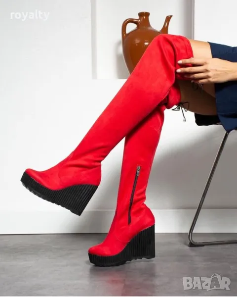 Ботуши на платформа - червен велур с черно ходило, снимка 1
