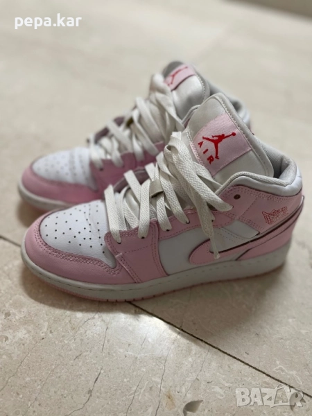 Маратонки JORDAN AIR JORDAN 1 MID (GS), номер 37,5, Промоция, снимка 1