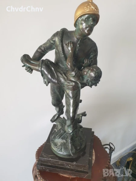 54см-14кг Moreau статуетка/стара френска бронзова скулптура/фигура на пожарникар с момиченце, снимка 1
