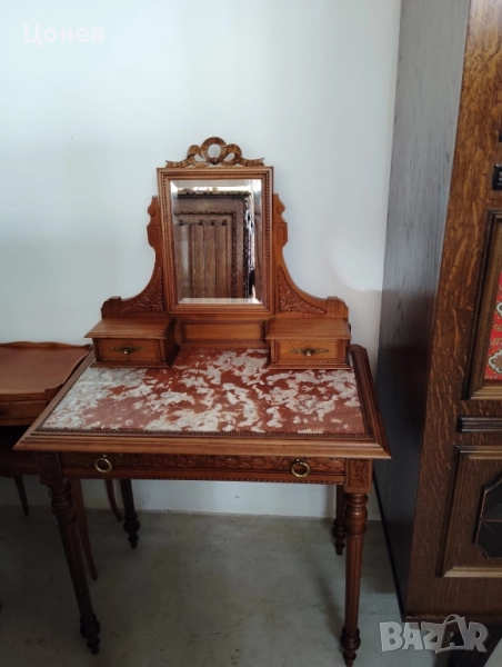 Тоалетка Луи XVI, снимка 1