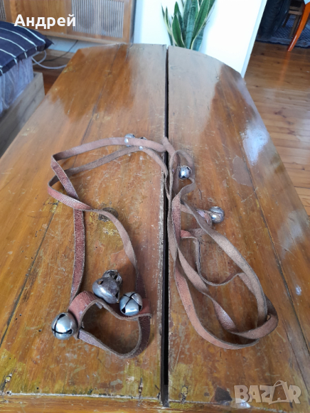 Стара юзда със звънчета, снимка 1