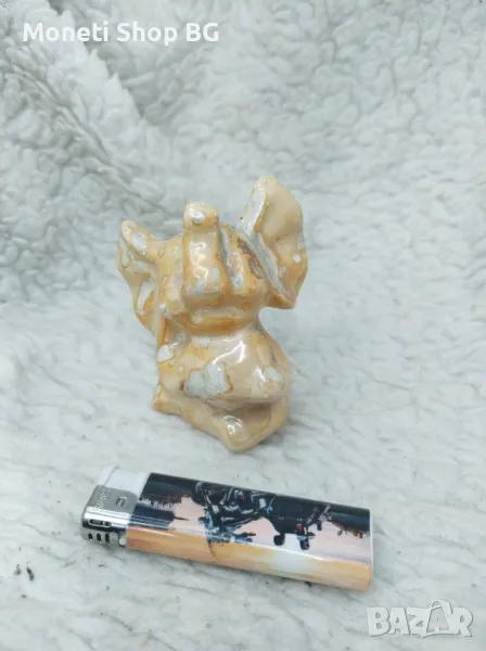 Порцеланова статуетка танцуващо слонче  куха изработка с глазура, снимка 1