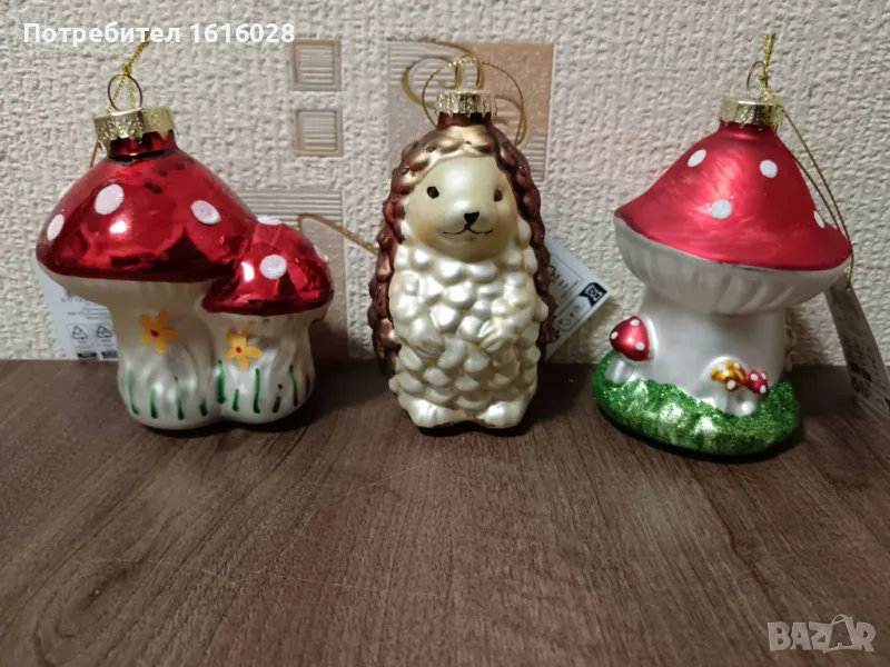 Красиви стъклени гъбки и таралежи - играчки за елха., снимка 1