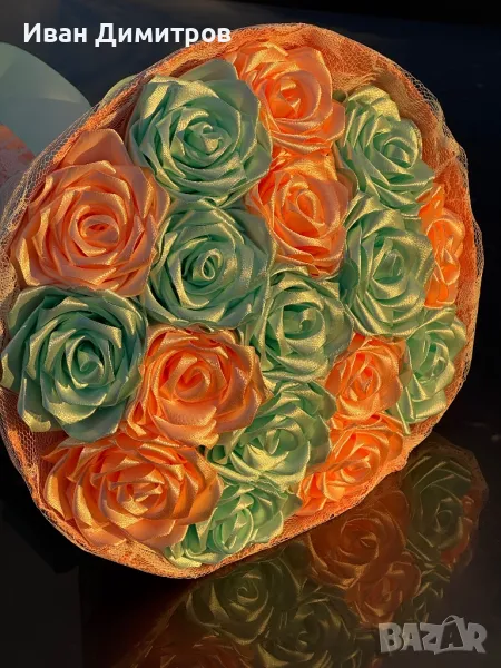 Продавам Вечен букет от ръчно изработени сатенени рози 🌹, снимка 1