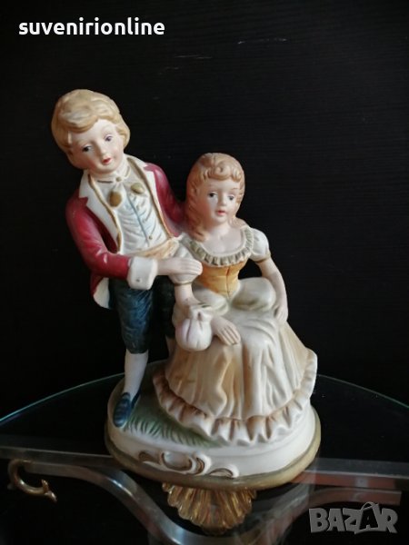 Стара декоративна статуетка , снимка 1