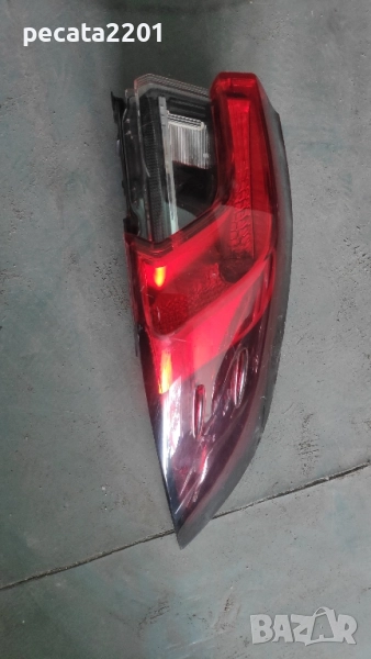 Продавам - оригинален десен стоп за Тойота Корола 2022 г., снимка 1