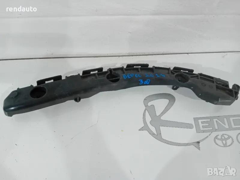 52575-0f020 Държач броня заден десен TOYOTA Verso 1.6 1ww 2013-2018, снимка 1