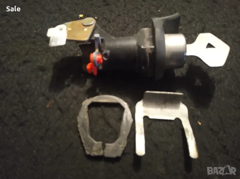 Ключалка за багажника на Renault 19 - от 1988 до 2000 г., снимка 1