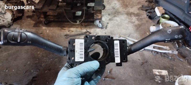 Лост мигачи чистачки 1J0 953 513 Vw Passat - 60лв, снимка 1