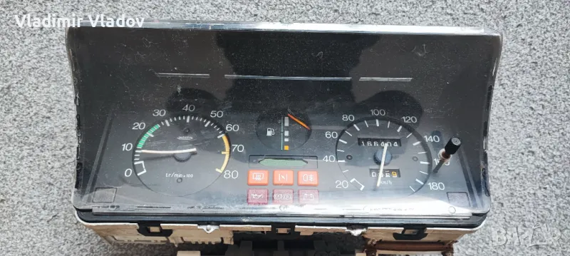 Километражи Renault 14 и Mitsubishi Colt, снимка 1