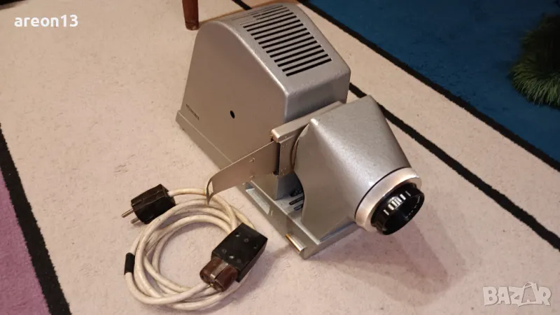 Диапроектор нов, снимка 1