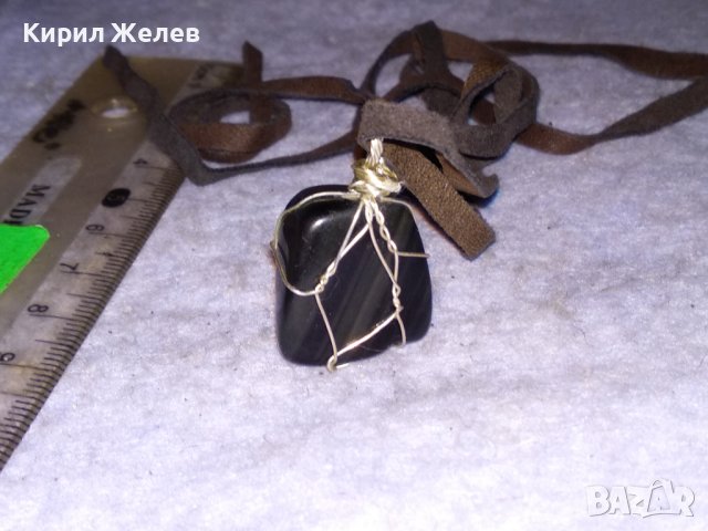 КРАСИВ ВИНТИДЖ - АРТ МЕДАЛЬОН НАТУРАЛЕН КАМЪК ЧЕРЕН АХАТ с ШНУРЧЕ от ВЕЛУР 21268, снимка 13 - Колиета, медальони, синджири - 41483291
