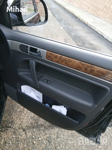 продава се Volkswagen Touareg, снимка 12 - Автомобили и джипове - 52692202