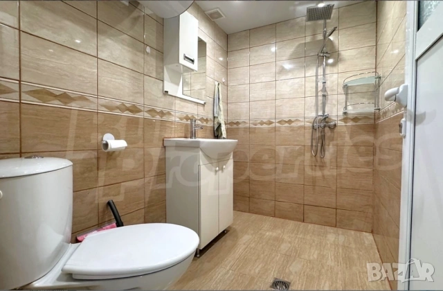 Zweistöckiges Haus. , снимка 17 - Къщи - 50962470