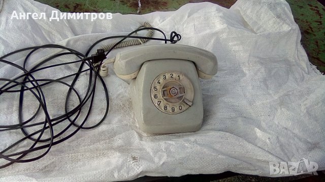 Телефон с шайба 1971 г, снимка 1 - Антикварни и старинни предмети - 34496423