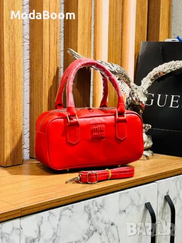 Guess дамски чанти Различни цветове, снимка 3 - Чанти - 48815862