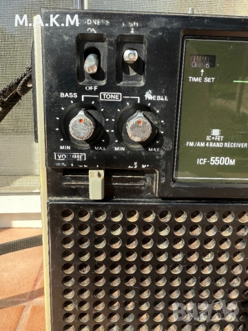 Радио Sony icf-5500M, снимка 2 - Радиокасетофони, транзистори - 53827093