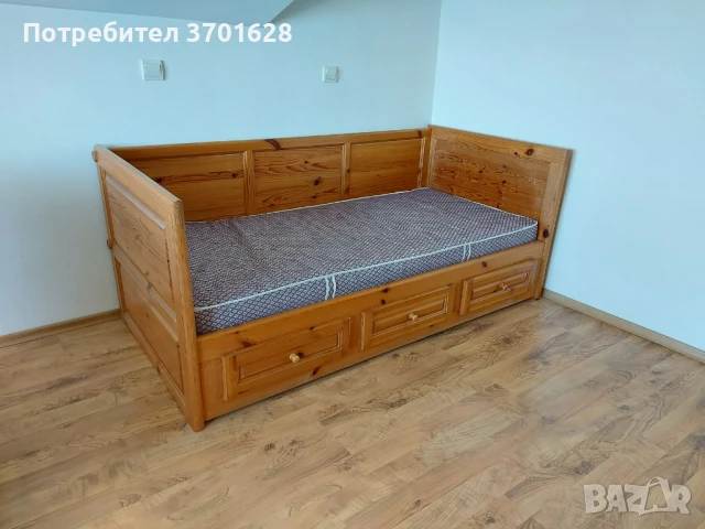 Легло масив, чам, единично 190X200, с три чекмеджета., снимка 1