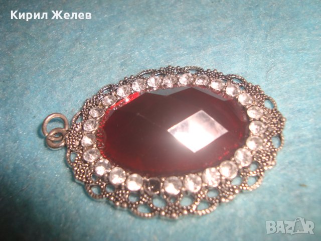 ПОСРЕБРЕН АРТ ДЕКО КРАСИВ КЛАСИЧЕСКИ МЕДАЛЬОН с ГОЛЯМ ФАСЕТИРАН БОХЕМСКИ КРИСТАЛ и ЦИРКОНИ 20202, снимка 8 - Колиета, медальони, синджири - 35666178