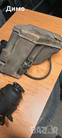 казанче чистачки антифриз хидравлика бмв е46 320 бензин bmw e46, снимка 4 - Части - 53168998