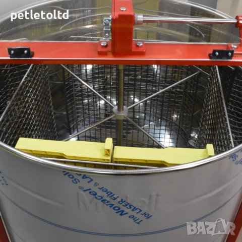 Центрофуга 4 / 8 рамкова, ръчна, MINELI Сърбия, снимка 4 - За пчели - 41163525